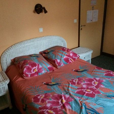 Le Phoenix Hotel Saint-Florentin  Ngoại thất bức ảnh